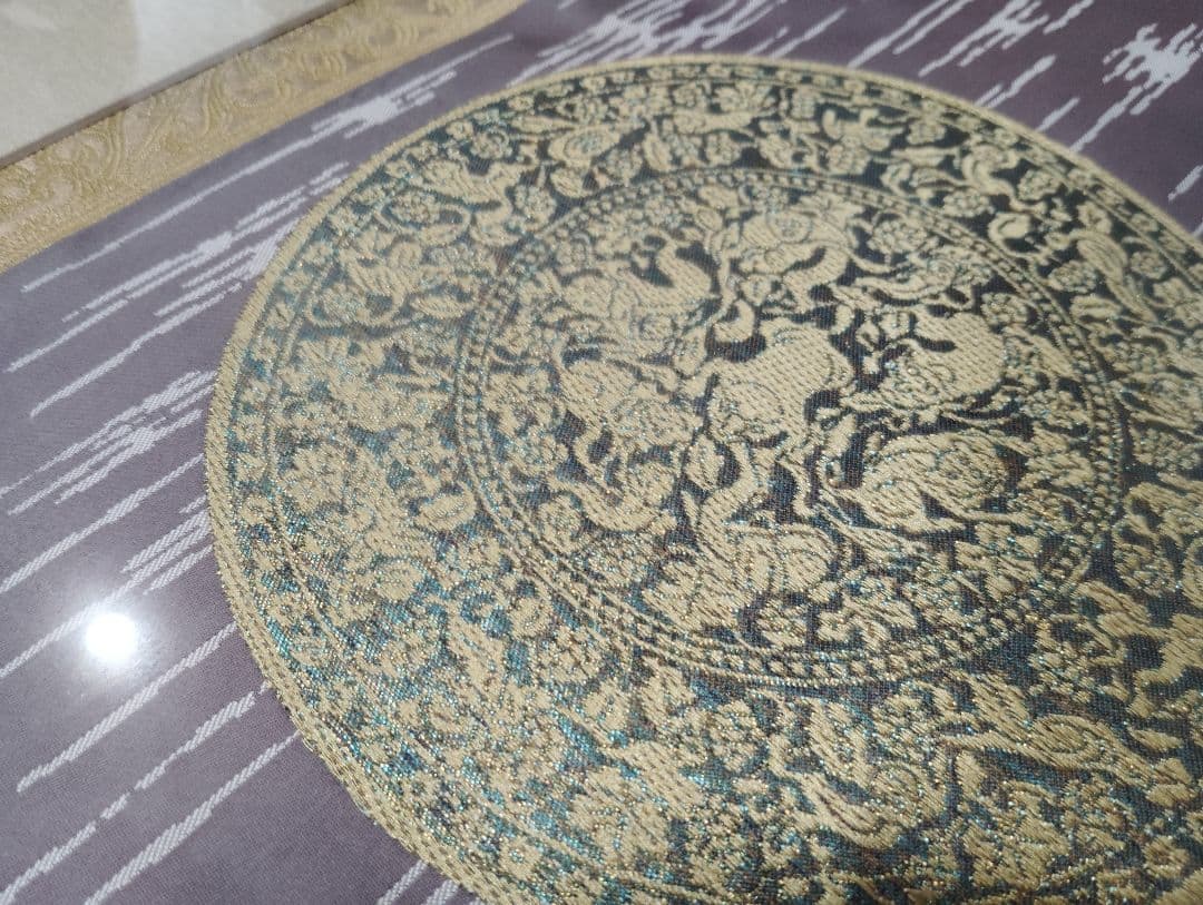 【美品】山口弘躬 謹織 額装「御卓飾 葡萄鏡文」唐織　額縁