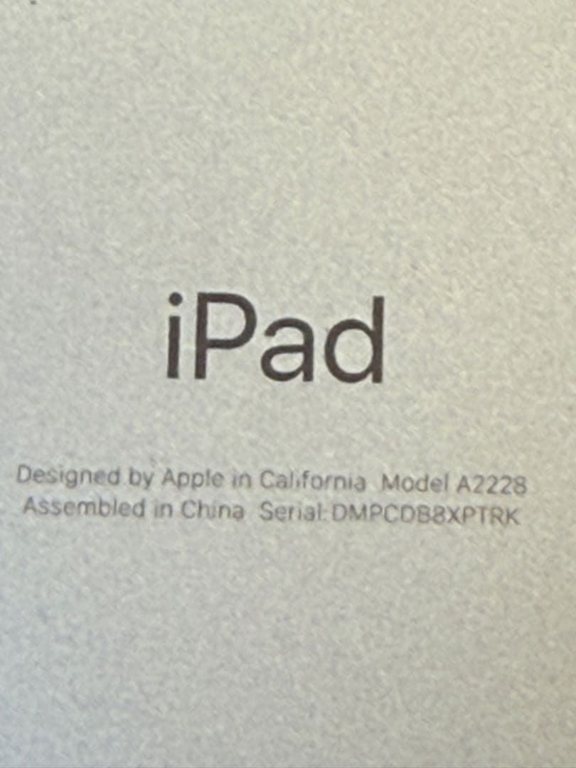 Apple iPad 第２世代　１２８GBシルバー部品取り