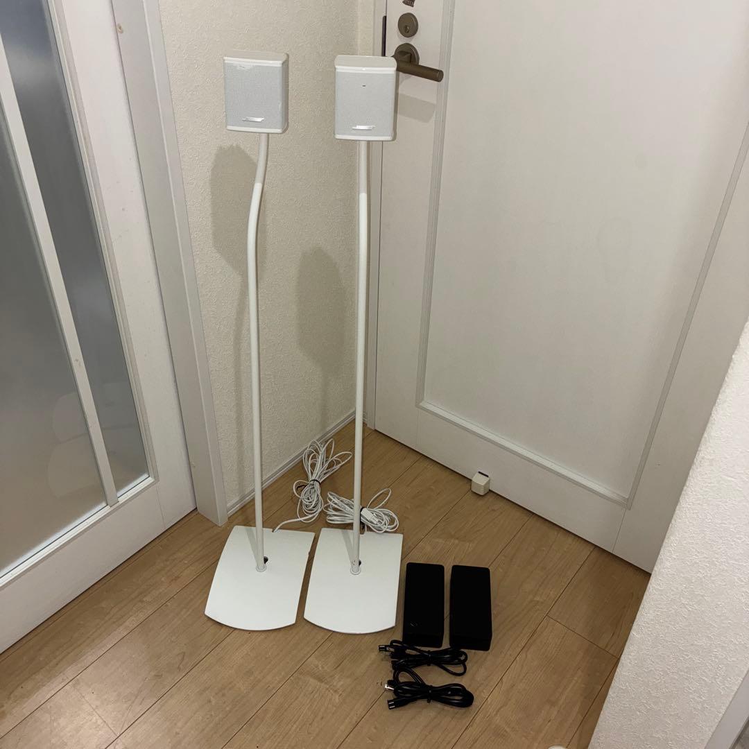 希少ホワイト　スタンド付き　BOSE サラウンドSPEAKERS サウンドバー