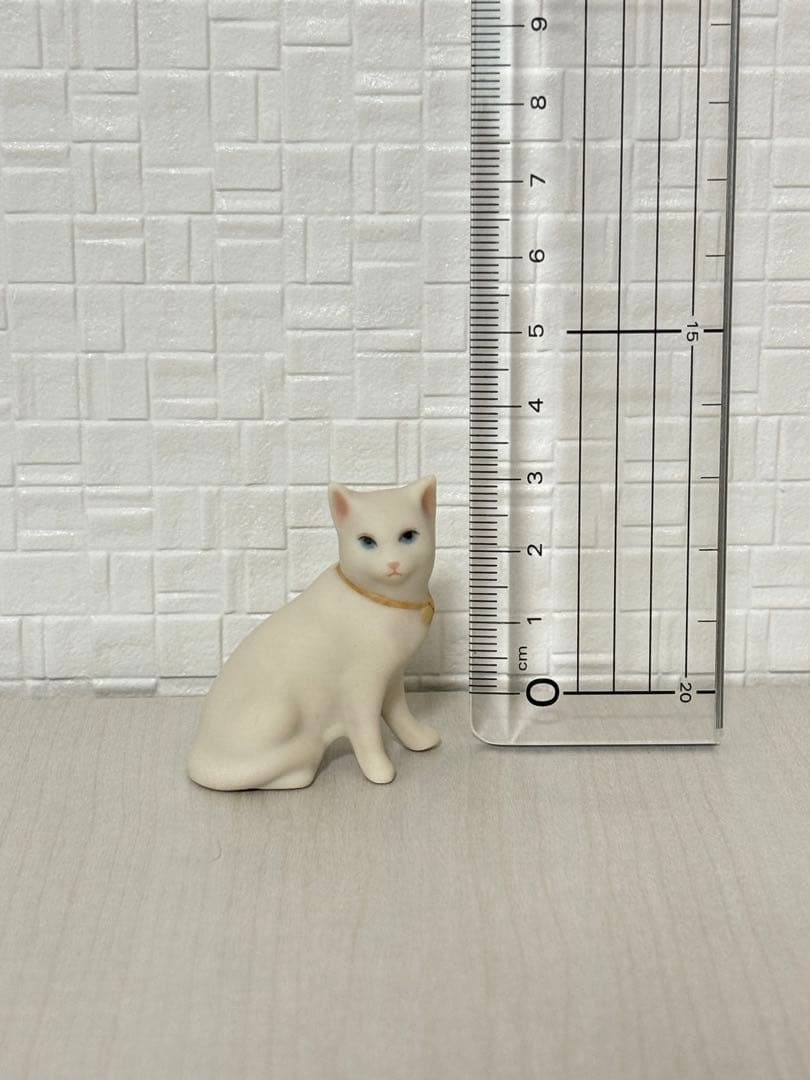 Le Petit Bijou (ル・プチ・ビジュー) 様　ビスクドール　白猫