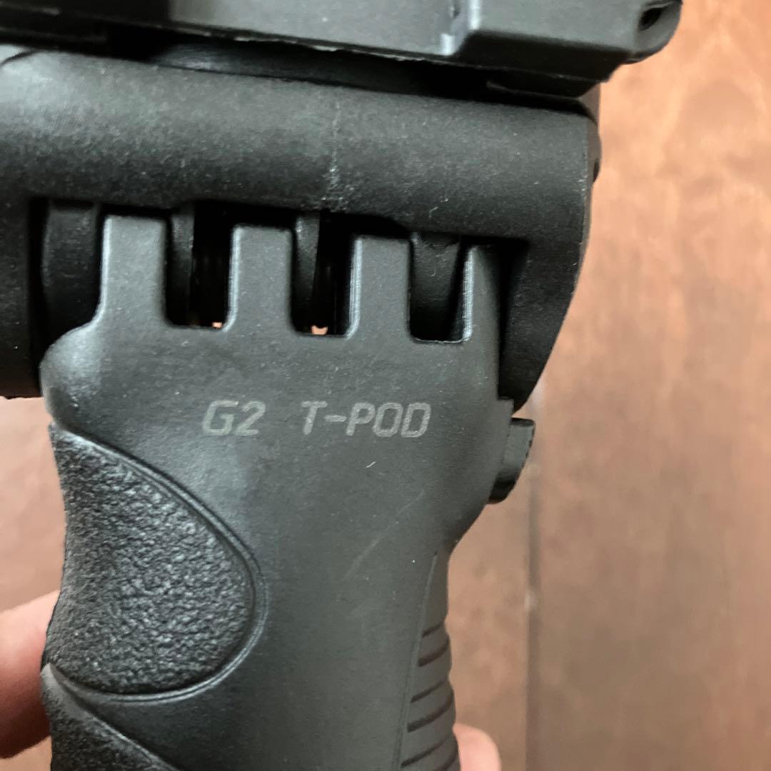 【FAB DEFENSE】 バイポッドグリップ T-POD G2 ブラック