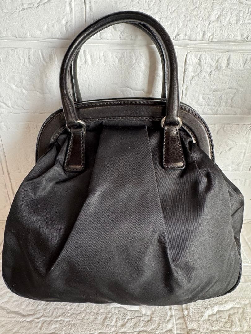 PRADA ビジュー付きハートモチーフ　ハンドバッグ　【美品】