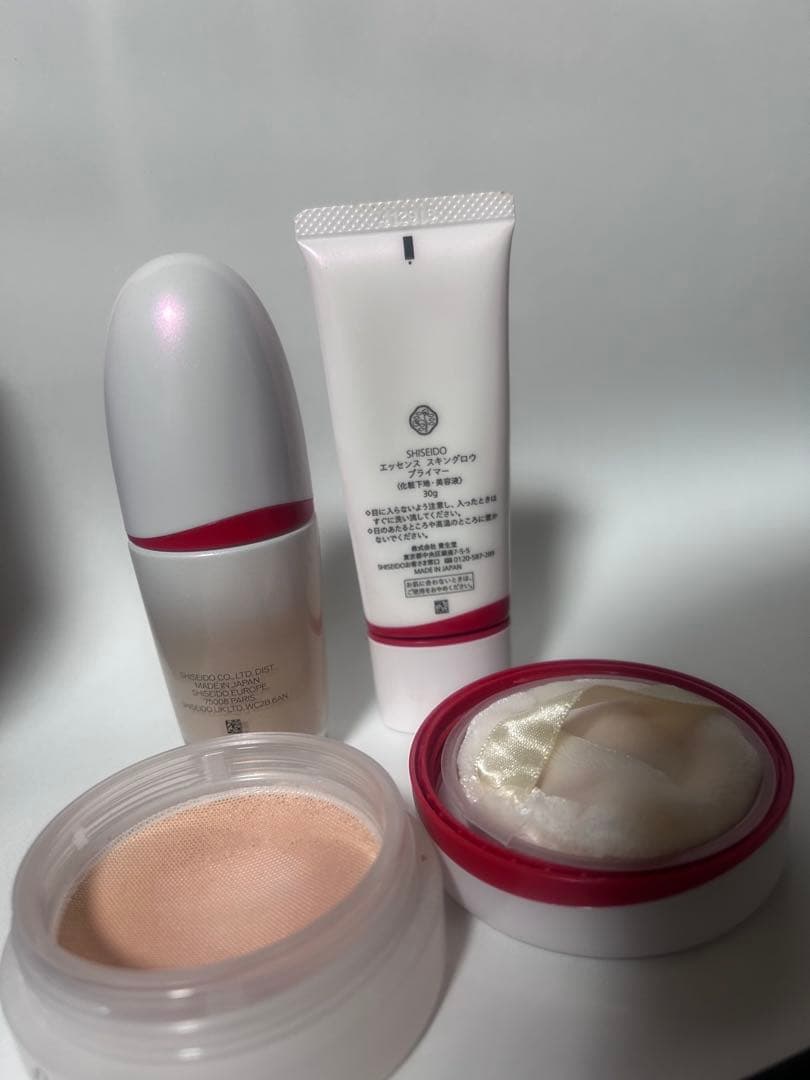 いけぽん様⬜️資生堂　下地・ファンデ・パウダー3点セット