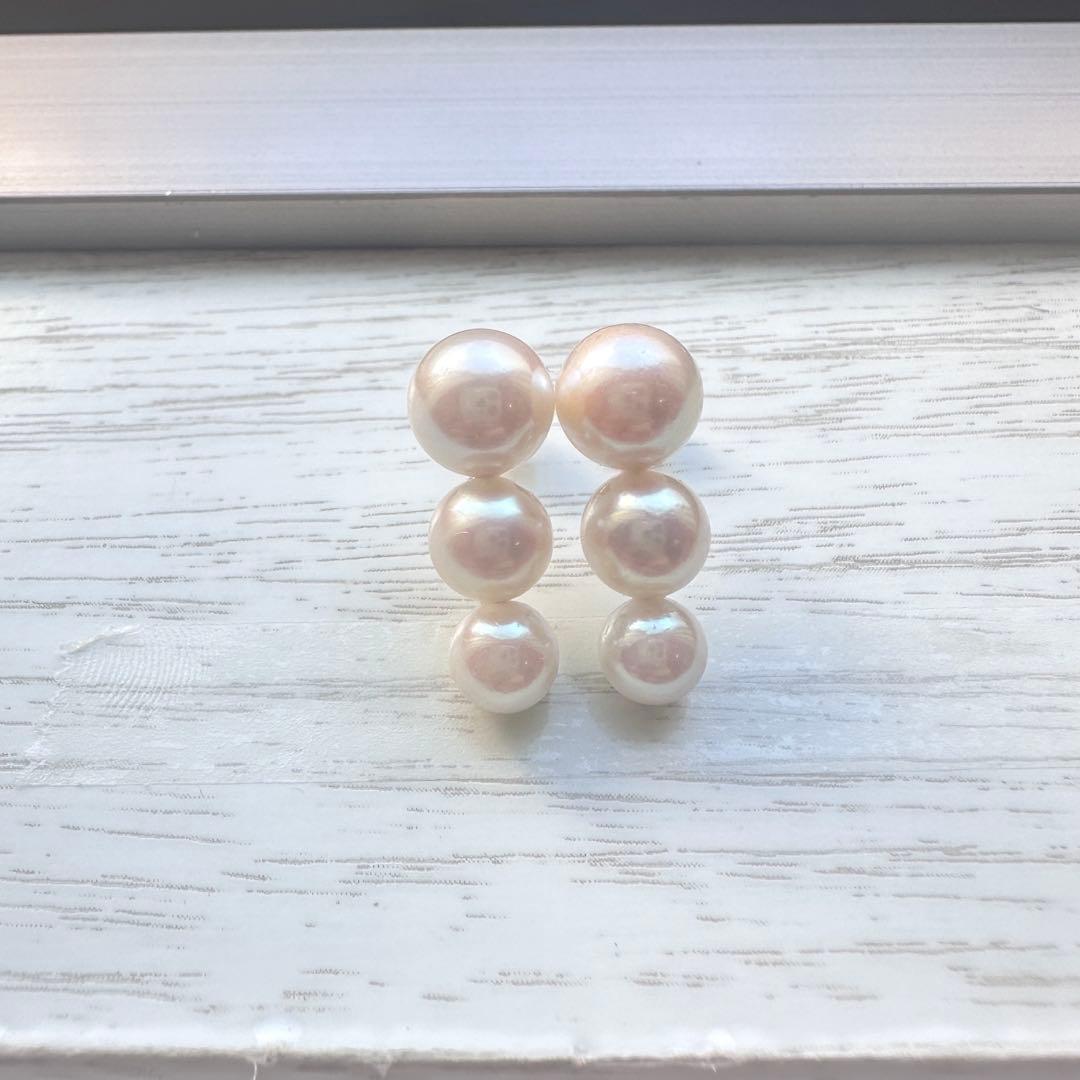 【セール価格】K10YGアコヤ真珠トリプルピアス（ホワイト）