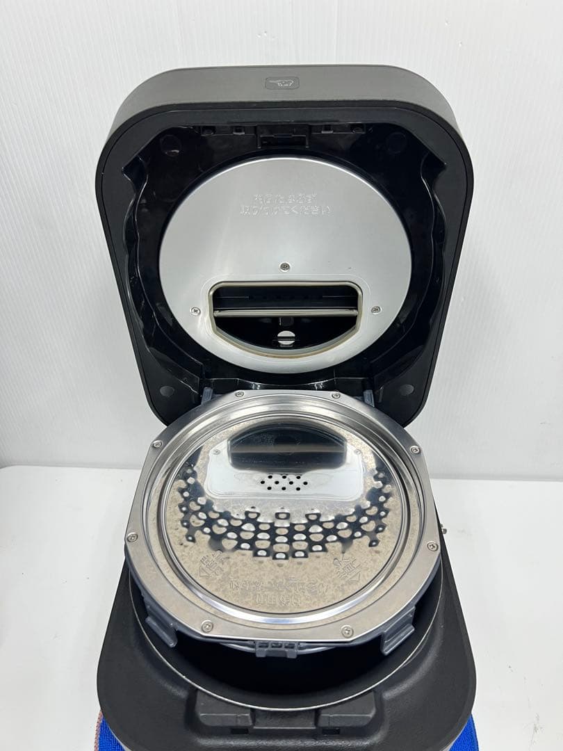 象印 ZOJIRUSHI 圧力IH炊飯器 NW-SA10-BZ 2022年齢