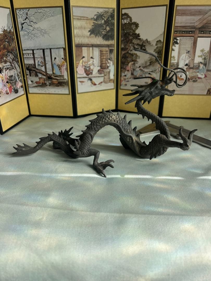 銅　龍置物