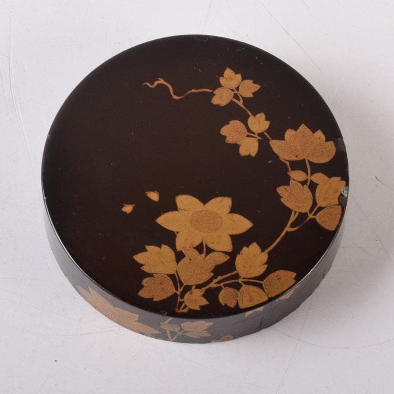 茶道具　漆塗　時代花草蒔絵　香合　時代箱付　V　8233