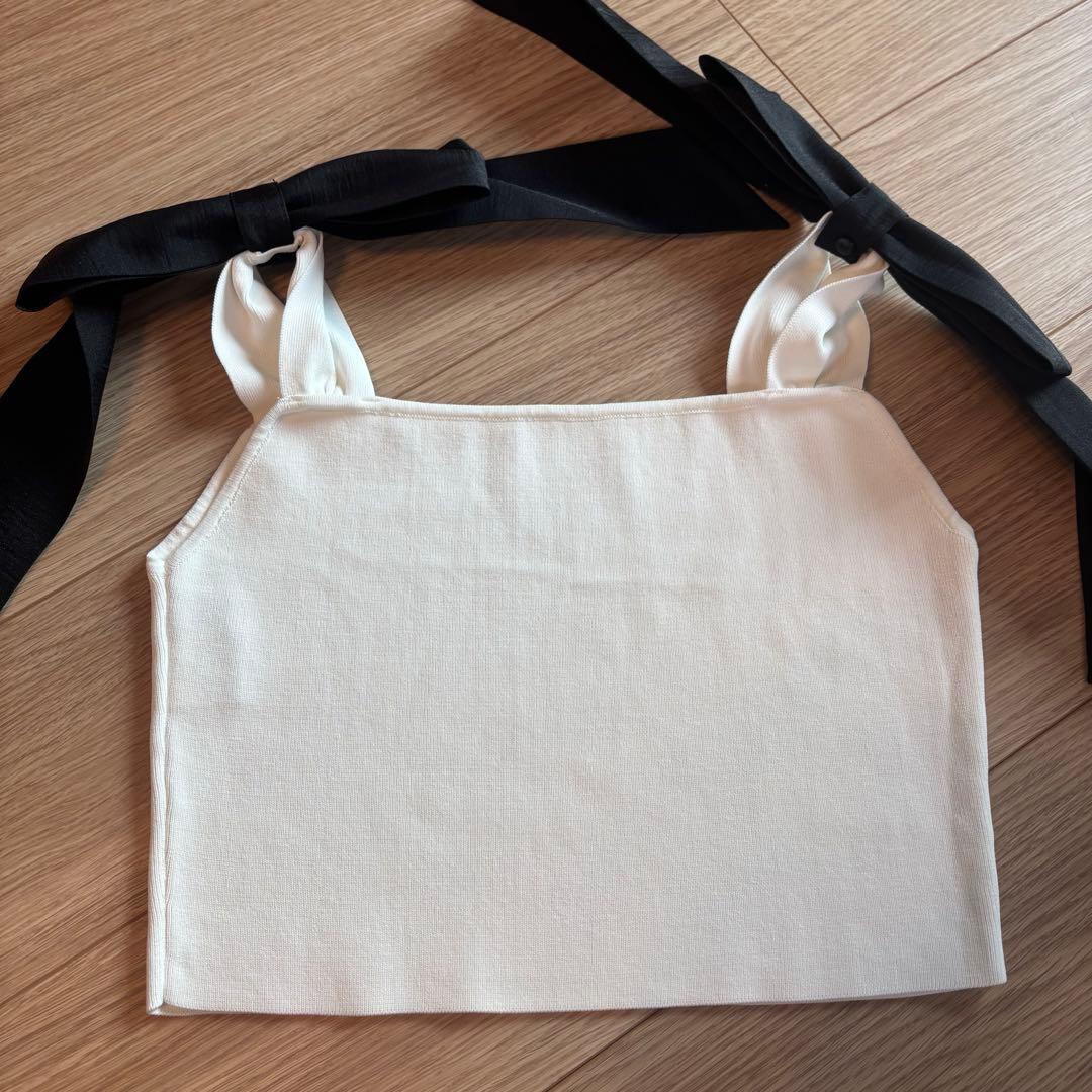 ルルウィルビー　ショルダーリボンミニタンクプルオーバー