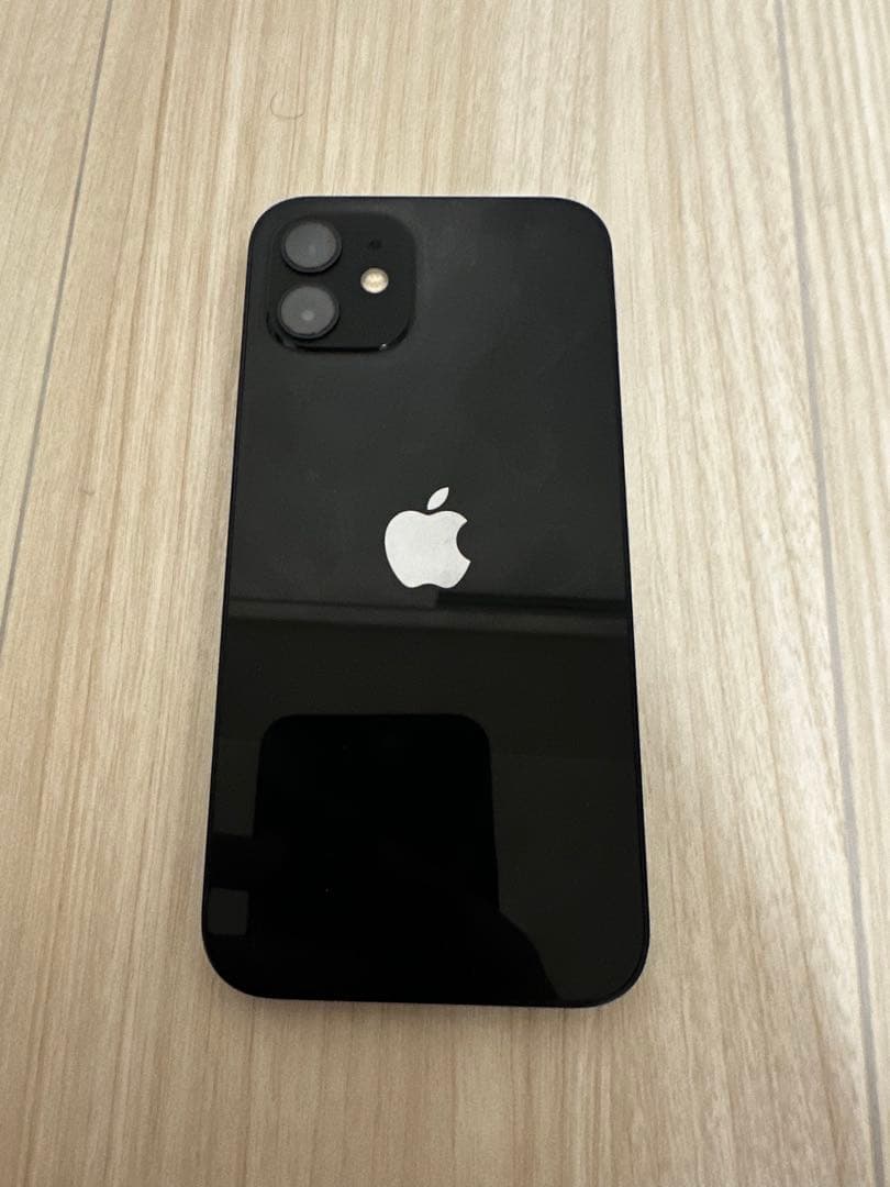 Apple iPhone 12 ブラック 本体