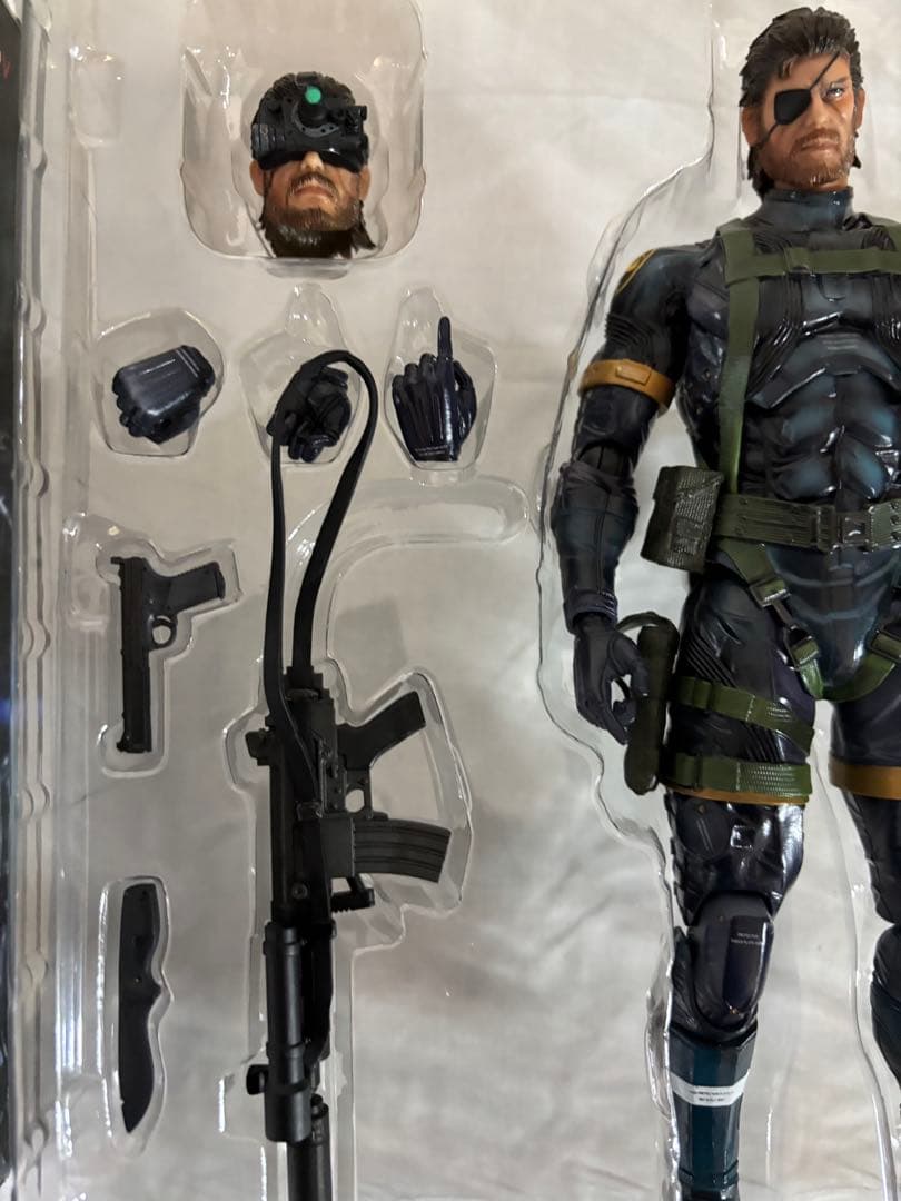 LGEAR SOLID V GROUND ZEROES スネーク