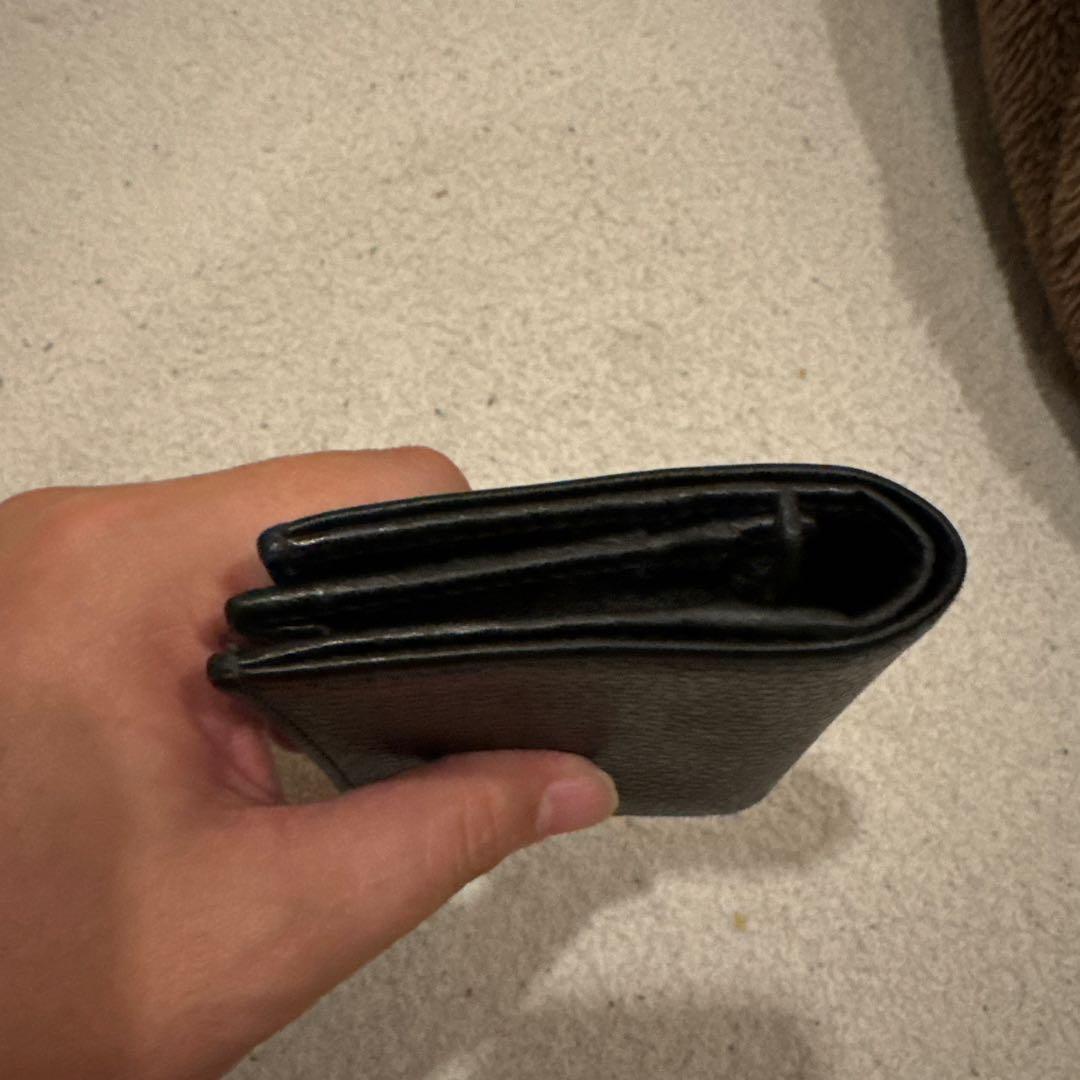 Gucci 黒 レザー 二つ折り財布