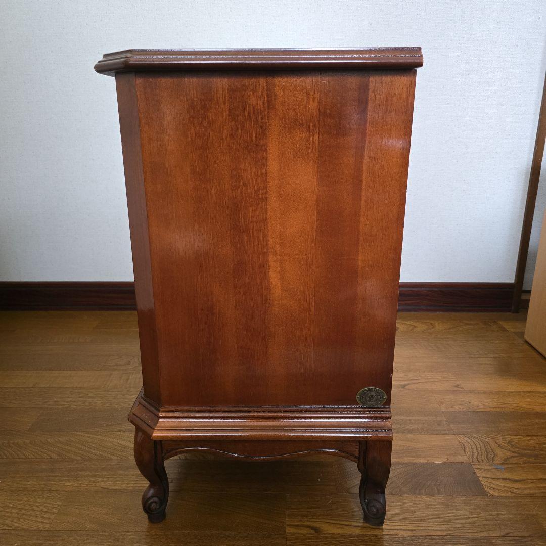 アッティカ　チェスト　三段　イタリア　象嵌　家具　猫足