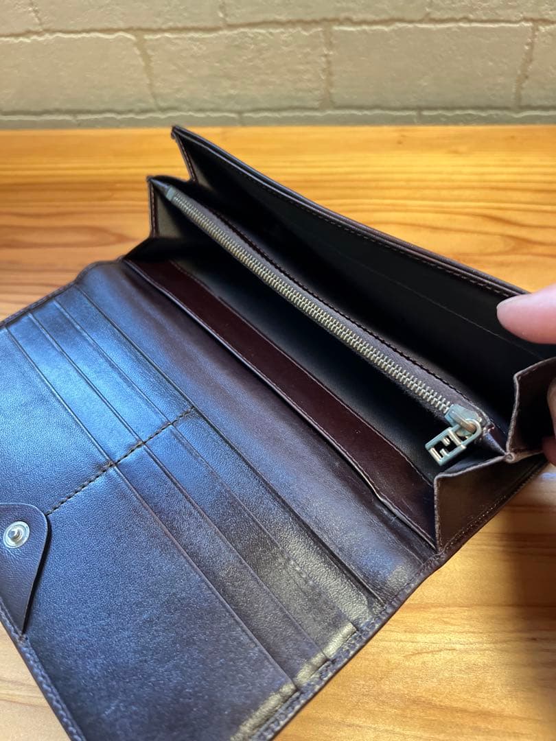 Fendi 二つ折り財布 FFロゴデザイン