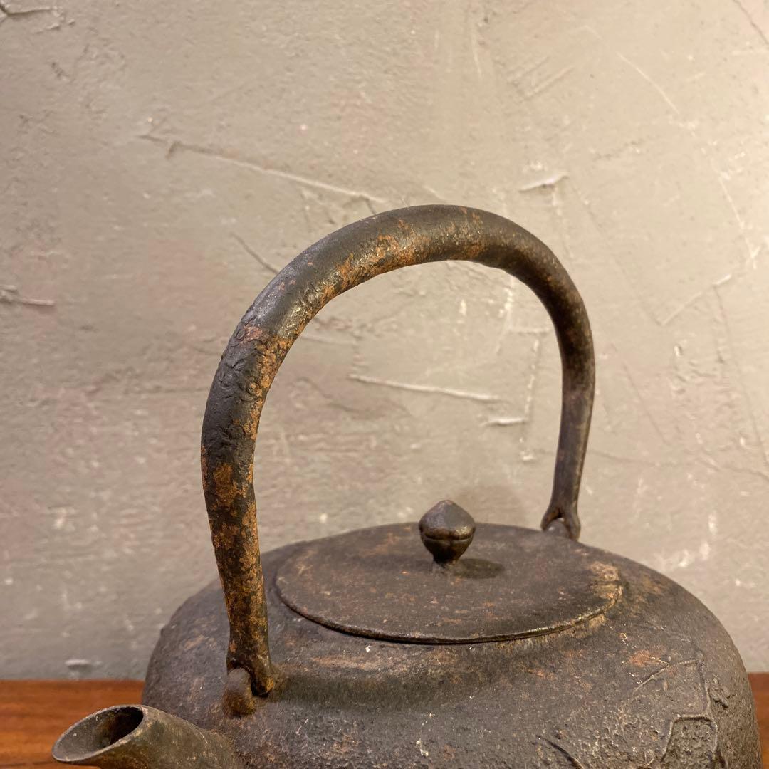 時代物 鉄瓶 梅柄 彫刻 鋳物 南部鉄器 骨董品 急須 古美術品