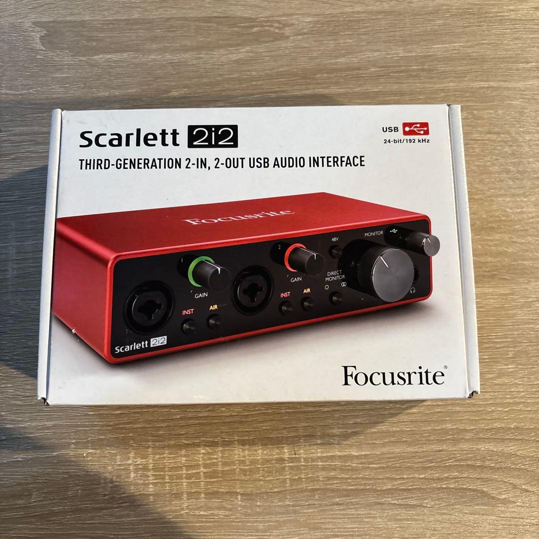 Focusrite Scarlett 2i2 赤 オーディオインターフェイス