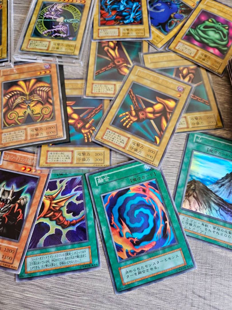 遊戯王OCG トレーディングカードセット