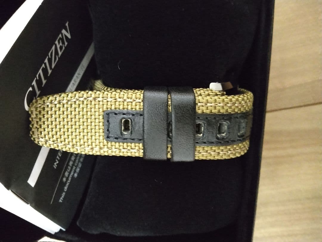 CITIZEN　腕時計　カーキ　新品未使用
