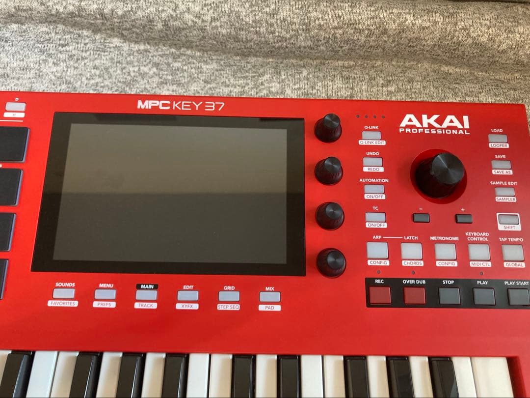 c*i様 【AKAI】 MPC KEY37