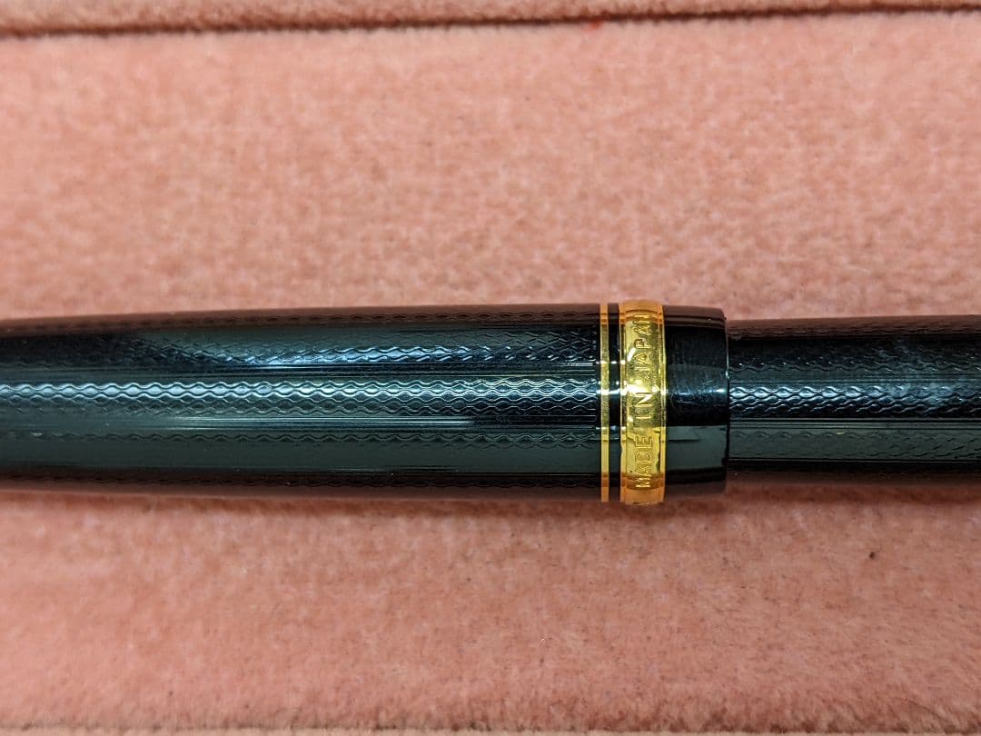 PILOT パイロット 万年筆 黒 ペン先　金 14ｋ