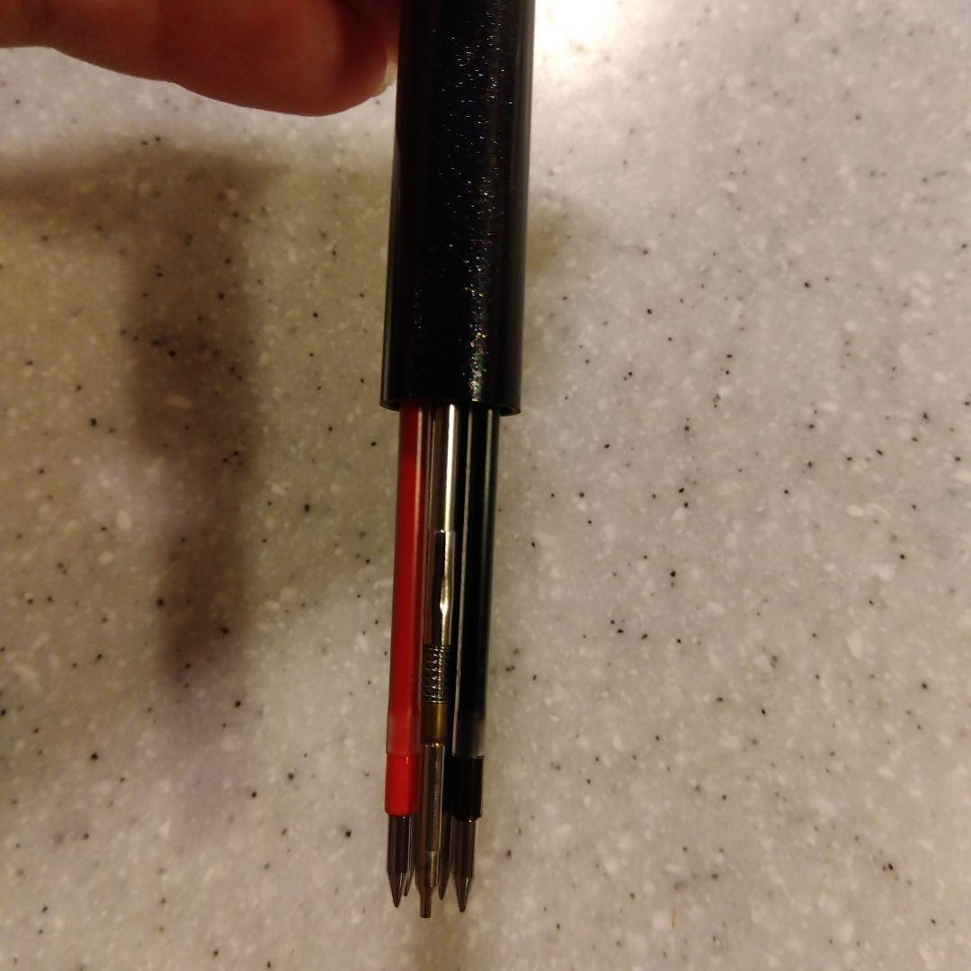 ジェットストリーム　ラメ　ブラック　4＆1