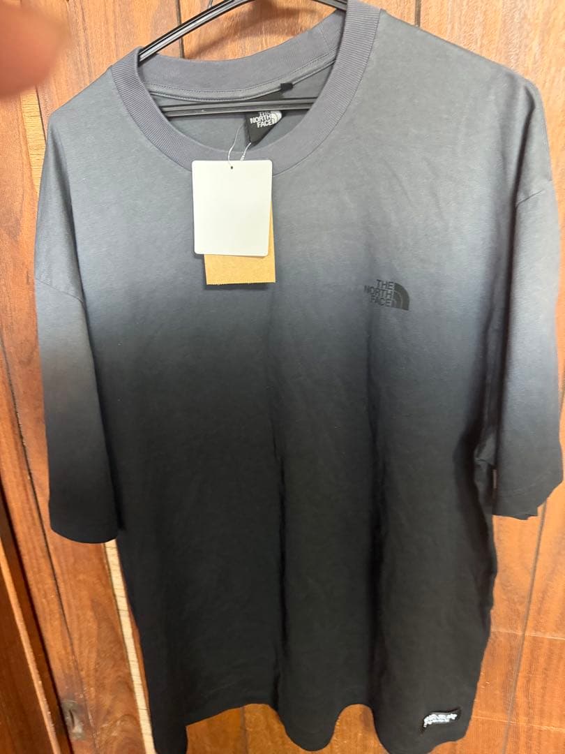 ノースフェイス一部直営店舗限定Tシャツ