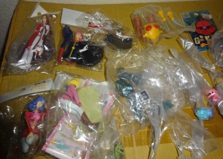 ガンダム　ウエハースカード　フィギュア　モノアイスタイル　DG(1008）