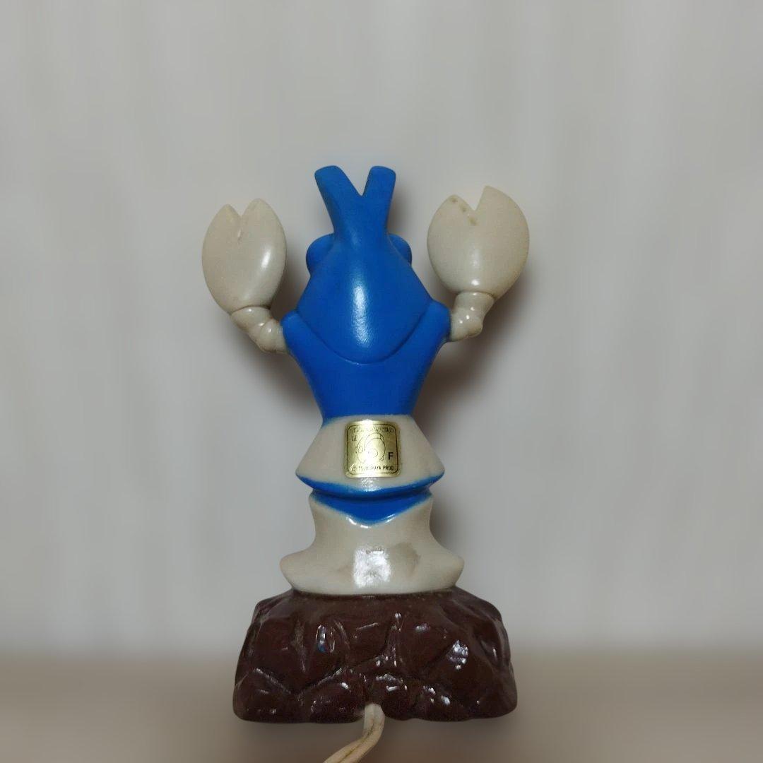 【レトロ】【バルタン星人】 台座付きフィギュア　腕が動きます　円谷プロ