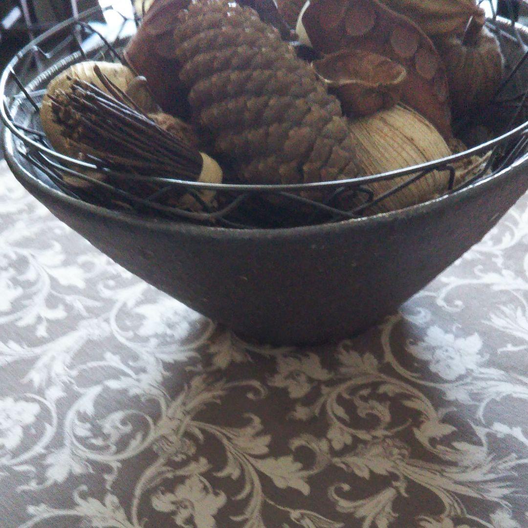 土の温もり大きな深鉢