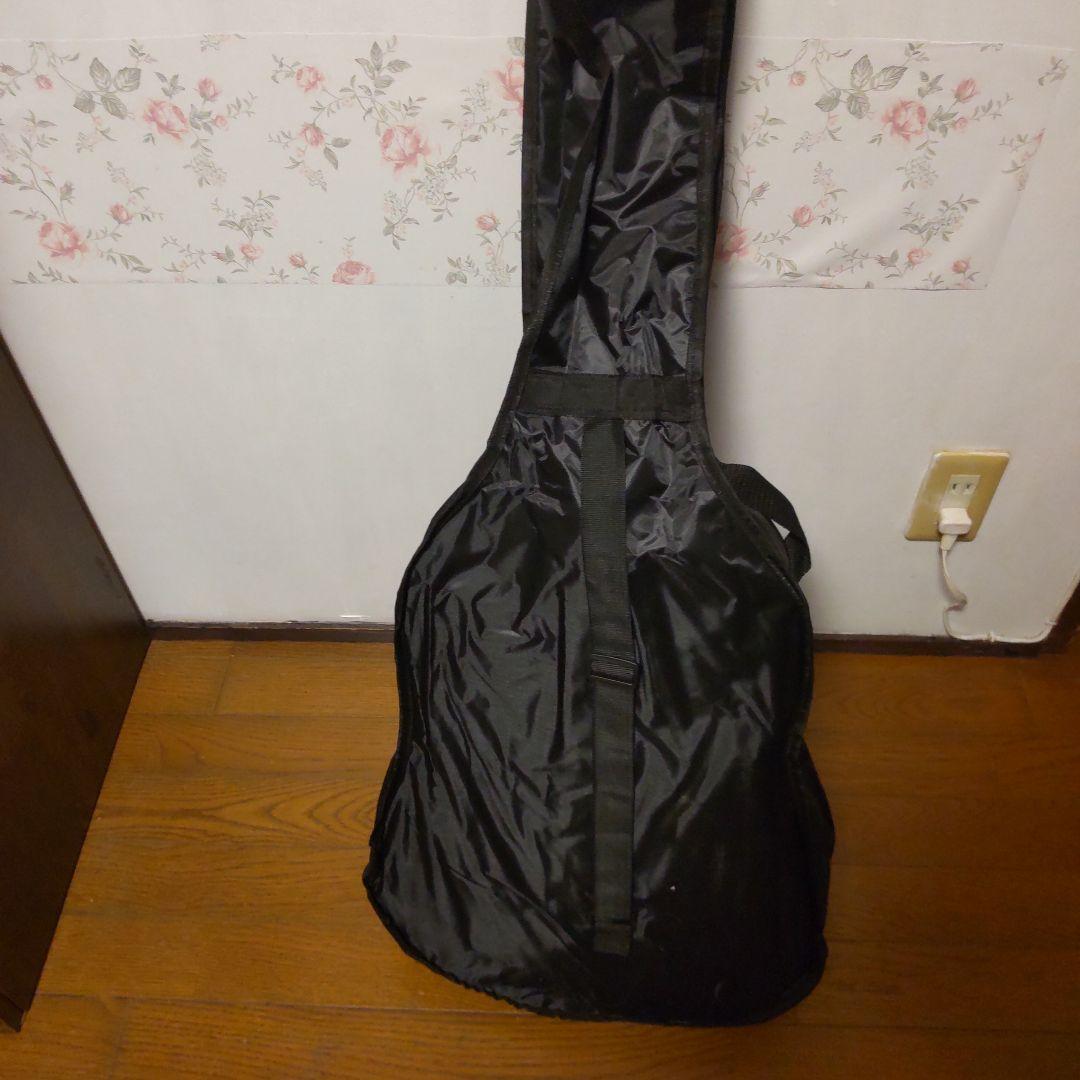 新品！ホワイトカッタウェイアコースティックギター、ソフトケース、付属品付