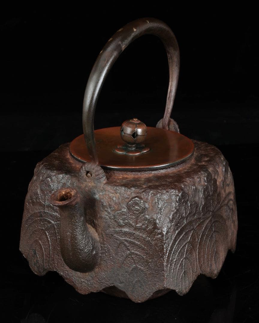 【時代鉄瓶】三葉葵紋 四方形鉄瓶 銅蓋 茶道具 煎茶道具 急須 湯沸 骨董品