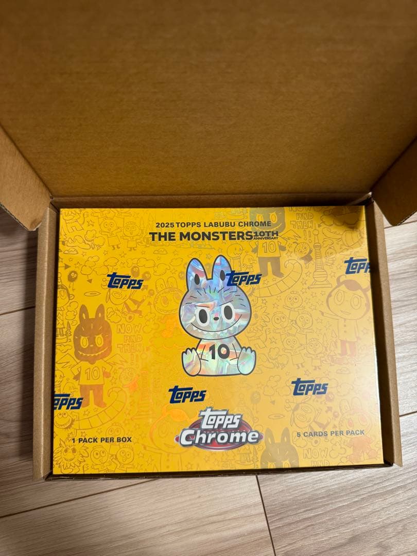 その他 2025 Topps Chrome Labubu Anniversary Box