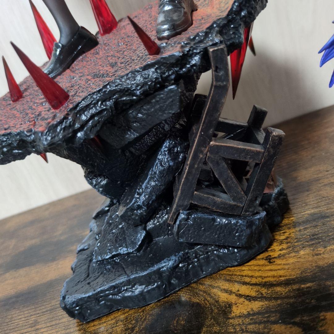 ① 東京喰種　霧嶋董香　トーカ　フィギュア　海外製　約40cm