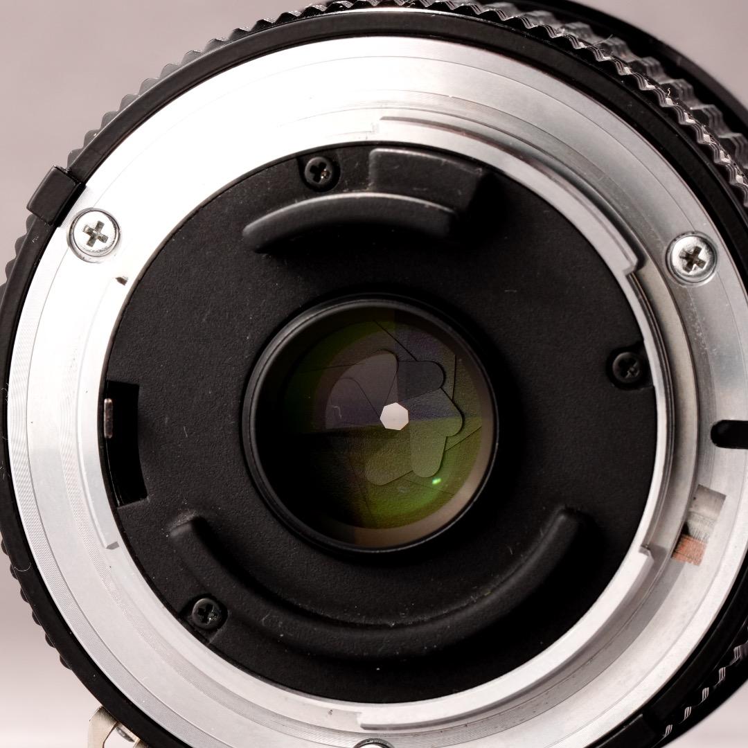 【ジャンク】ニコン Ai-s Nikkor 20mm F2.8 979