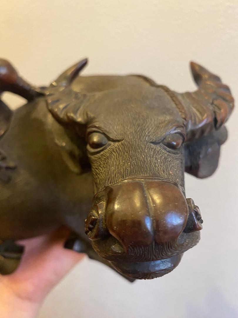 紫檀、彫刻水牛牧童像、サイズ長さ25cm重さ約1830g