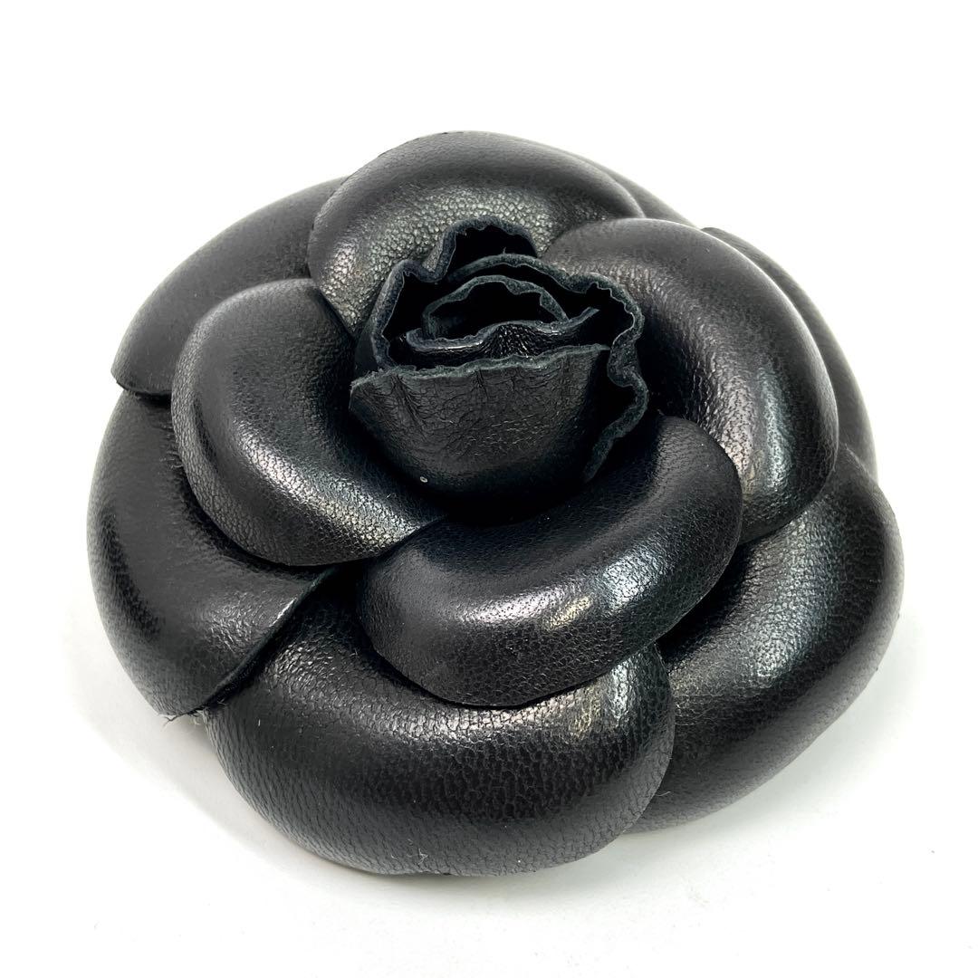 CHANEL カメリア コサージュ ブローチ シャネル レザー ブラック 黒