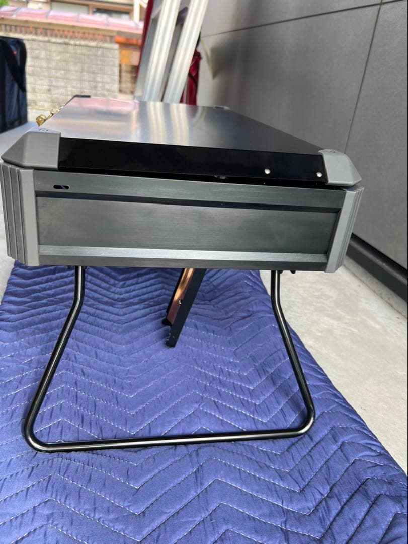 【廃盤】UNIFLAME ツーバーナーコンロ US-1900 テーブル・収納付き