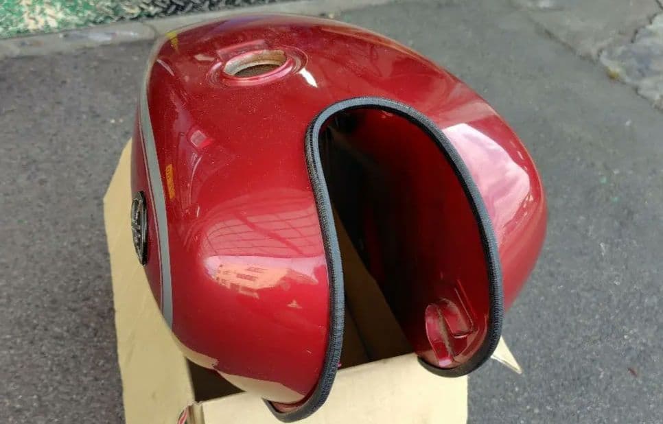 早い者勝ち SR400 SR500 純正タンク 再塗装品 キャブ車用