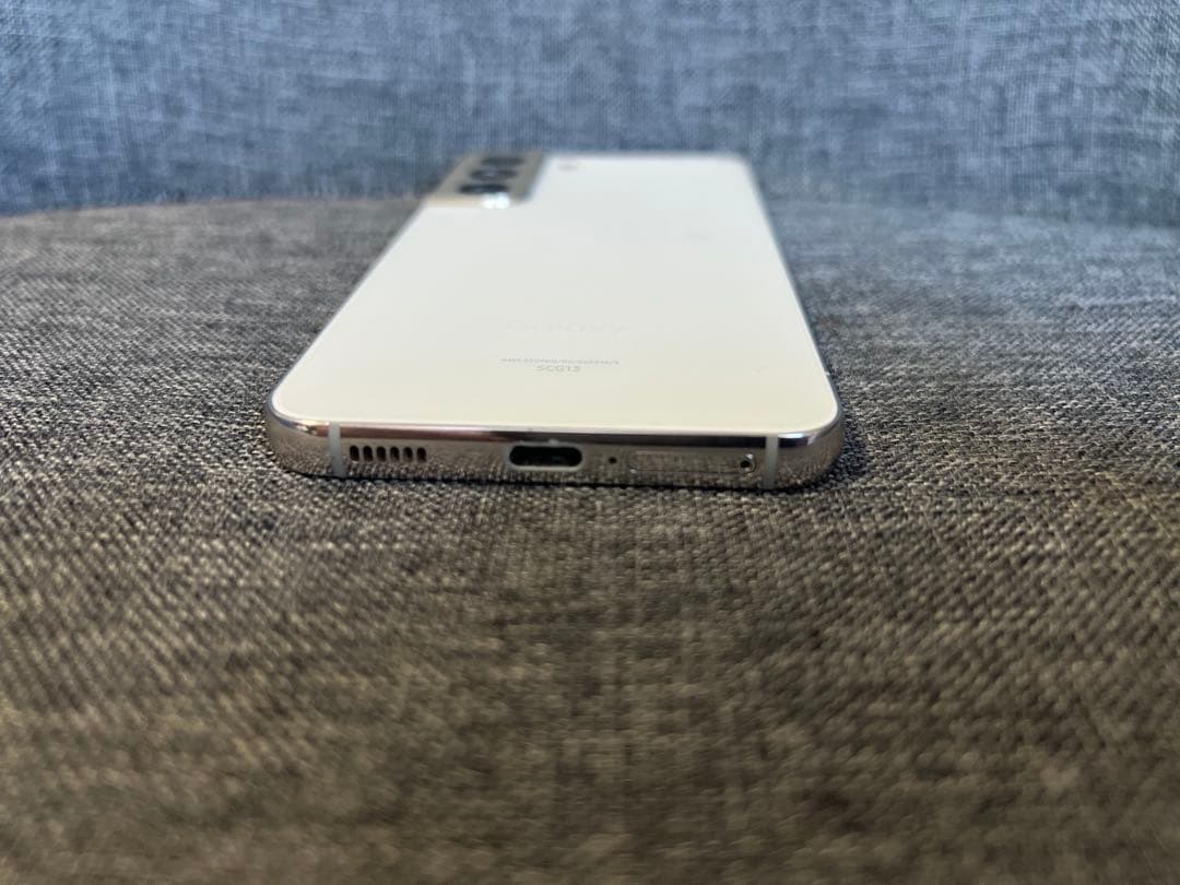 美品　Galaxy S22 256GB ファントムホワイト　SCG13