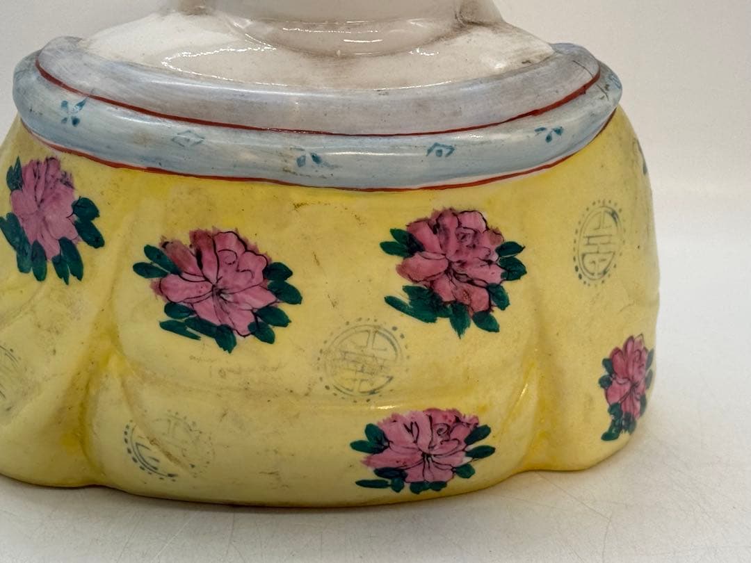 中国　景徳鎮製　色絵彌勒像　送料込み251222