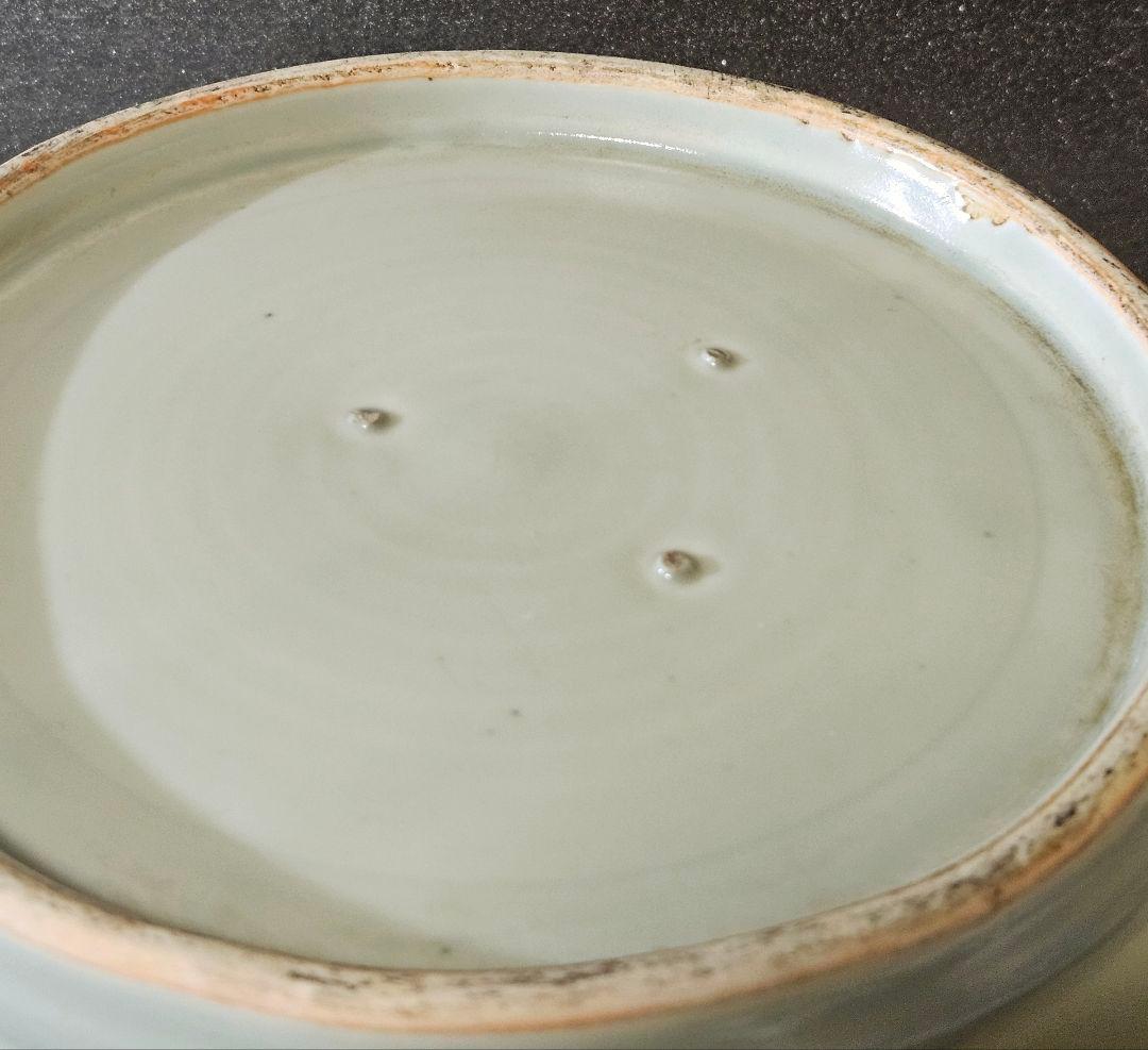 本物保証❗️】江戸時代前期　寛文期　初期伊万里青磁　陰刻草花　口縁渦巻き文　大鉢