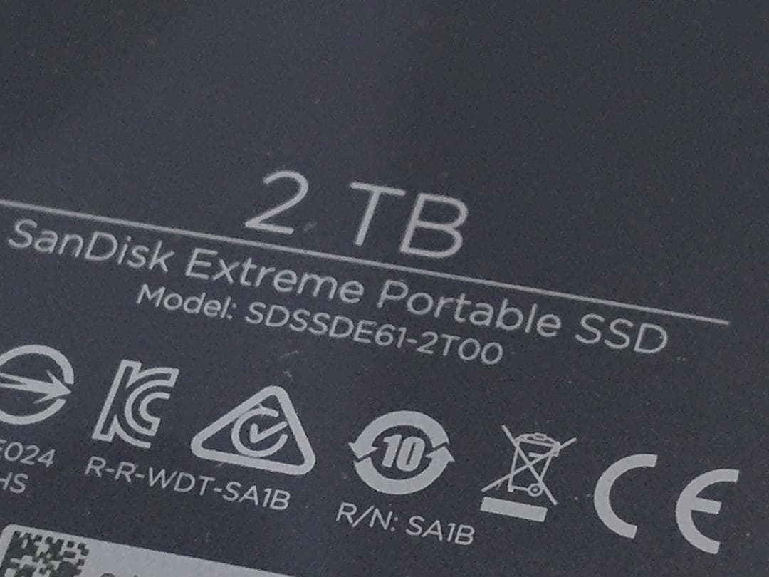 使用極少 SanDisk SSD 2TB EXTREAM