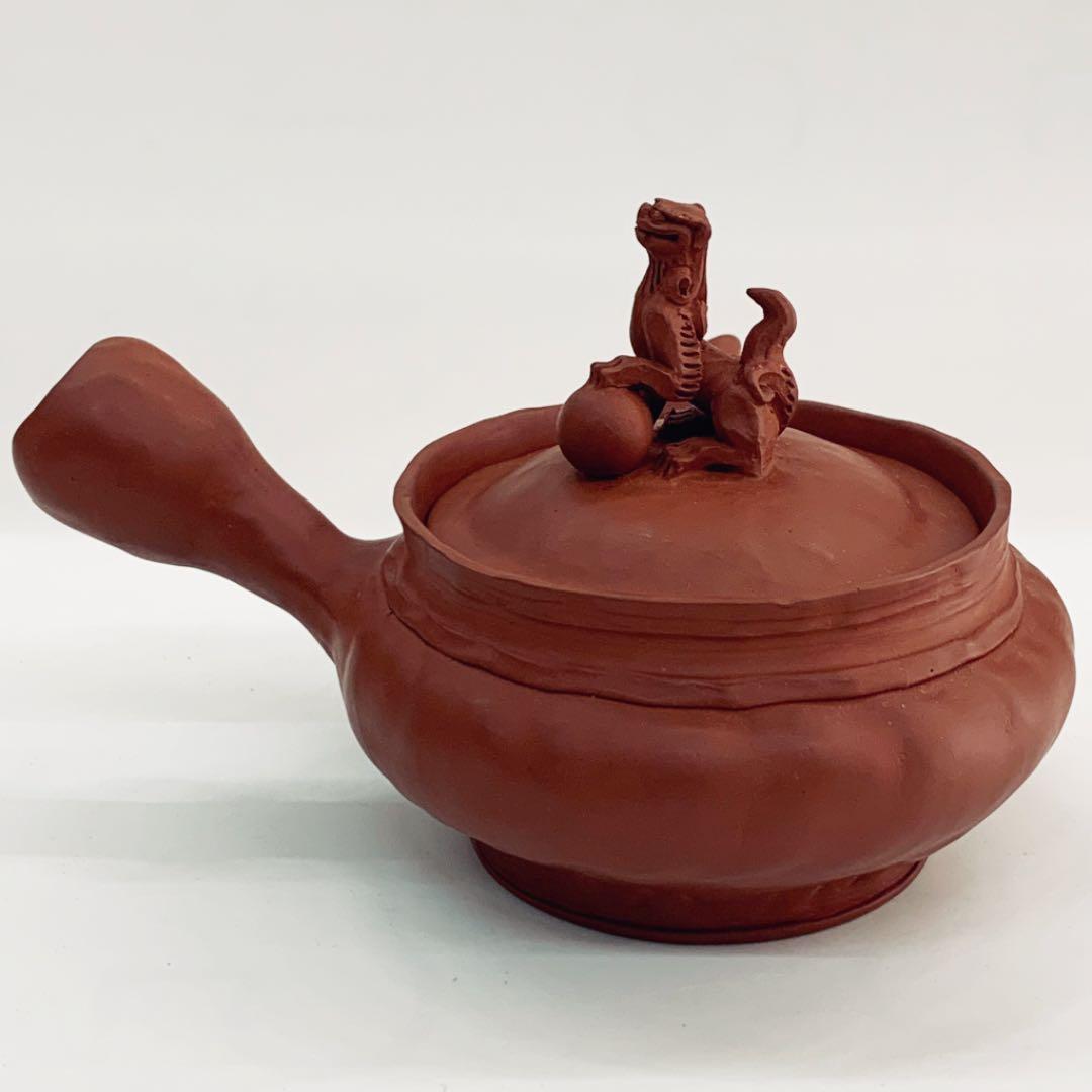 【茶注9   手捻　朱泥　玉獅子】間野弥平　共箱