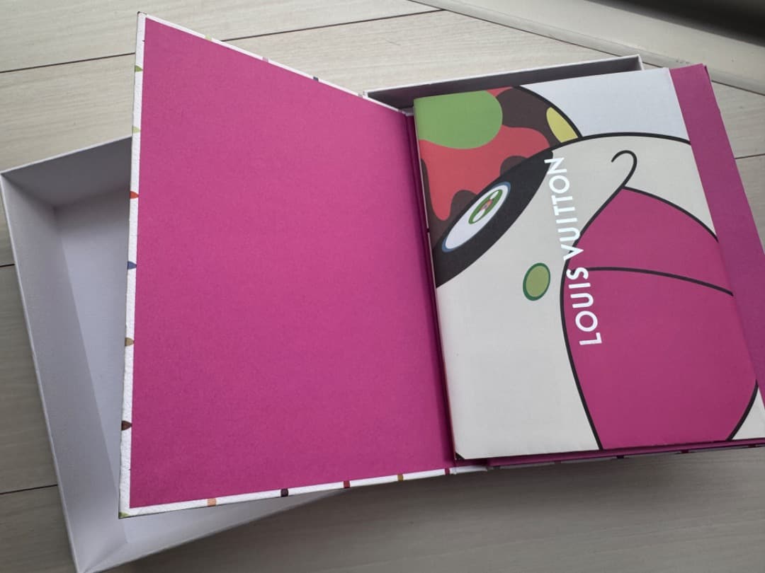 ルイ・ヴィトン x 村上隆コラボ　トレーディングカードセット レアカードは7枚