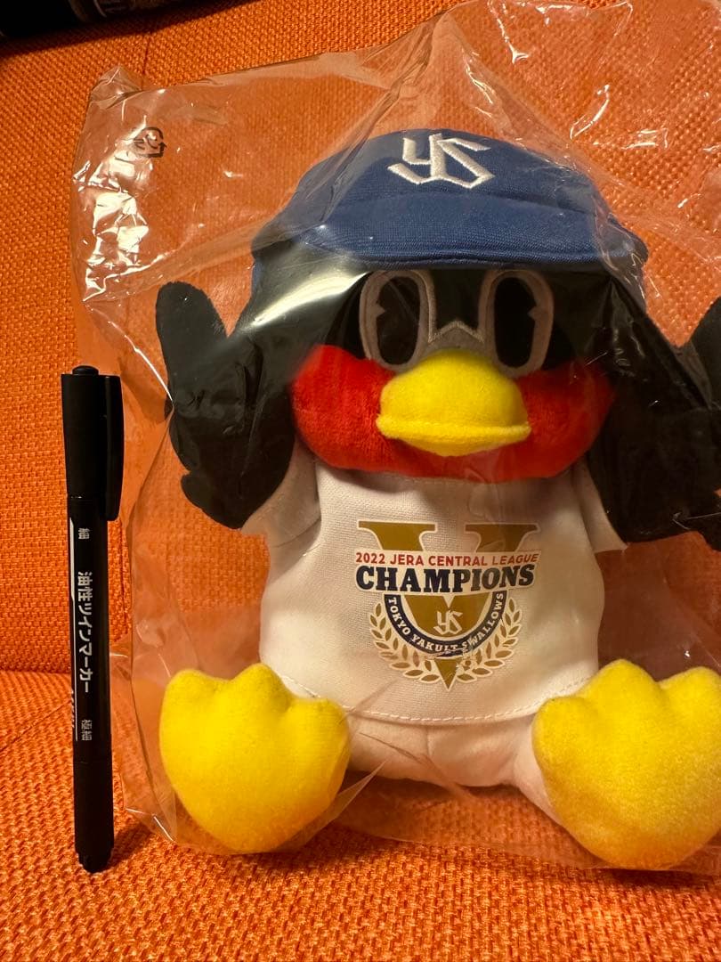 【未開封】2022 つば九郎　ヤクルト　リーグチャンピオン　ぬいぐるみ