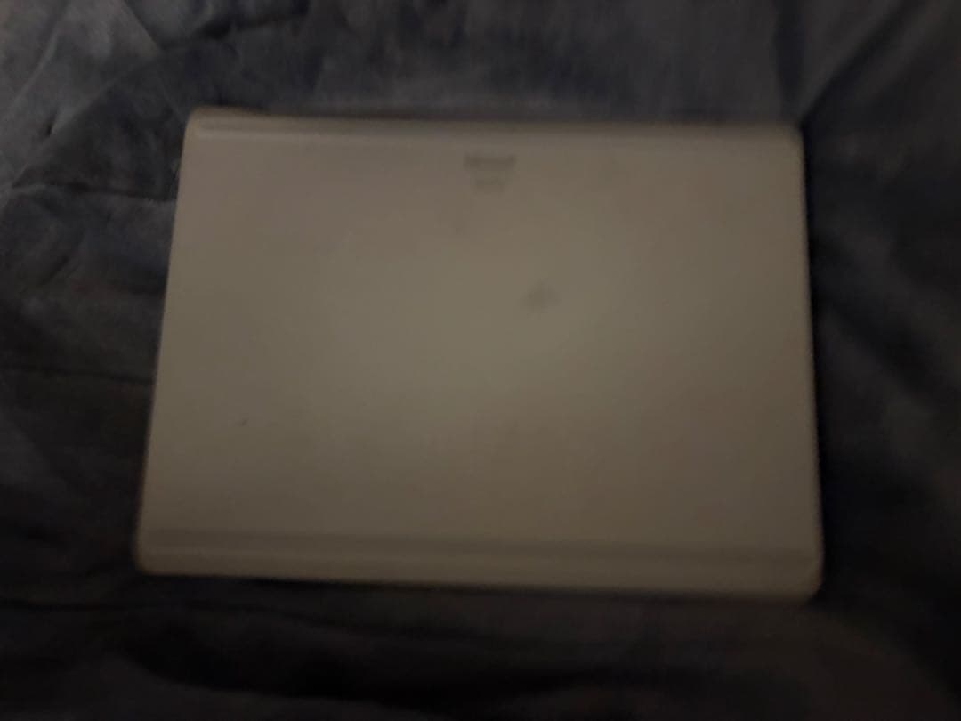 Microsoft Surface Laptop シルバー