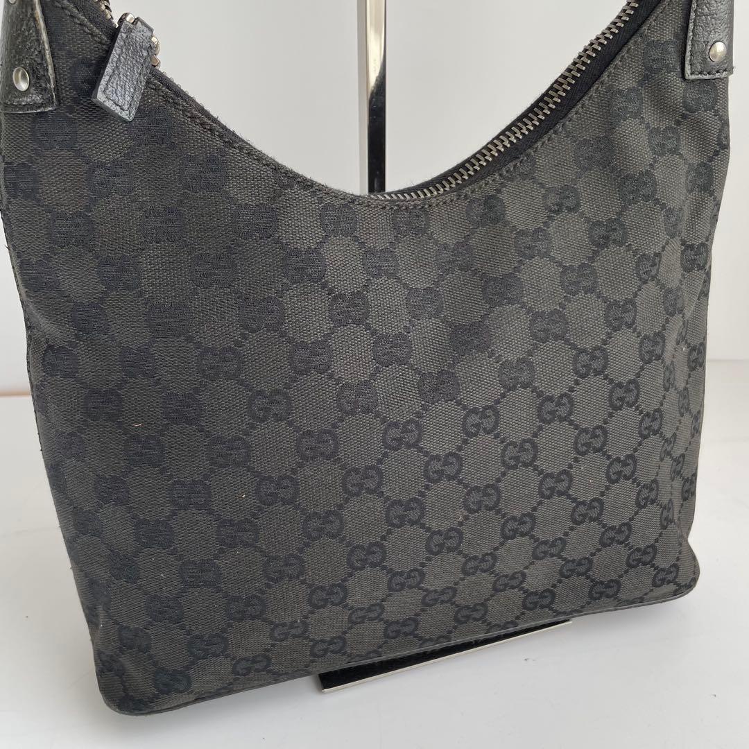✨極美品✨　GUCCI ショルダーバッグ　ggキャンバス　レザー　黒