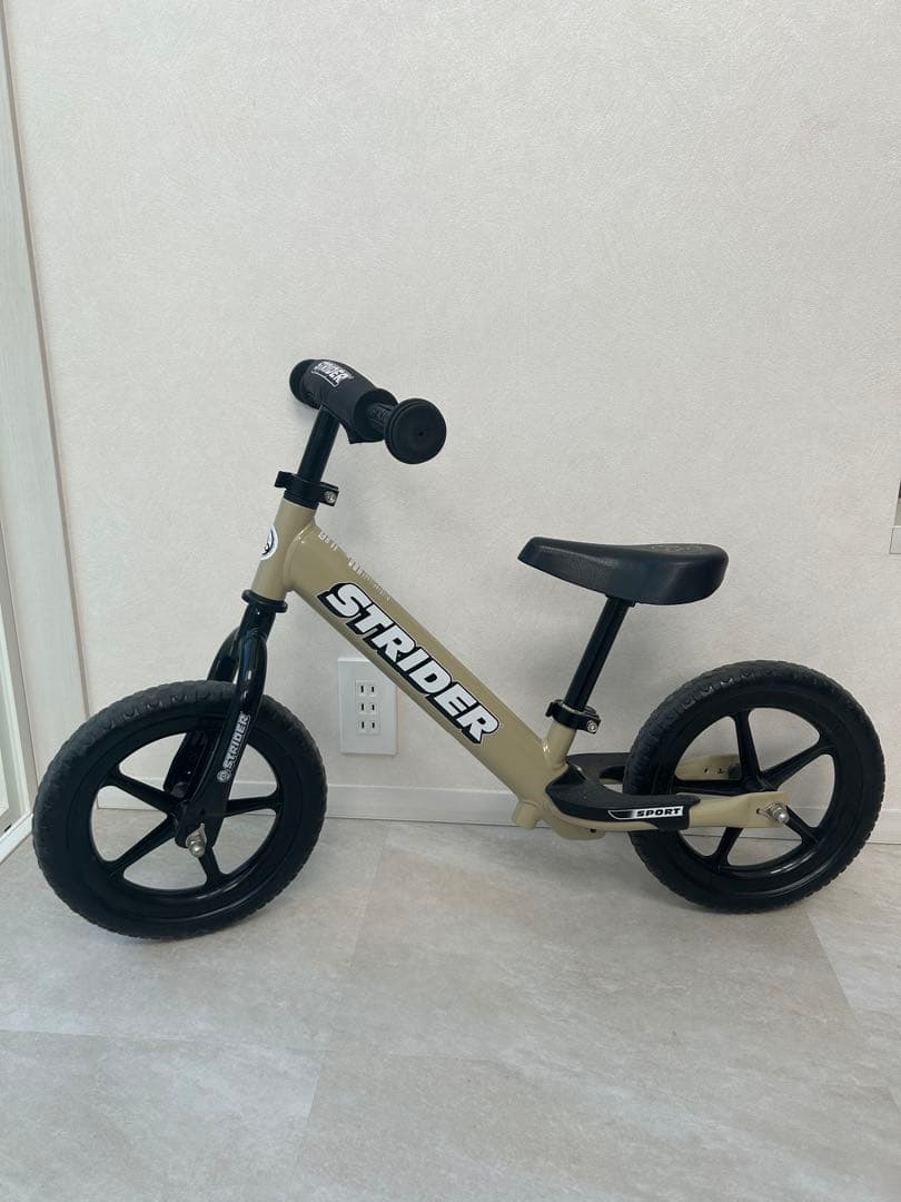 K価格　プロテクター付　STRIDER 限定カラー【サファリ】ストライダー