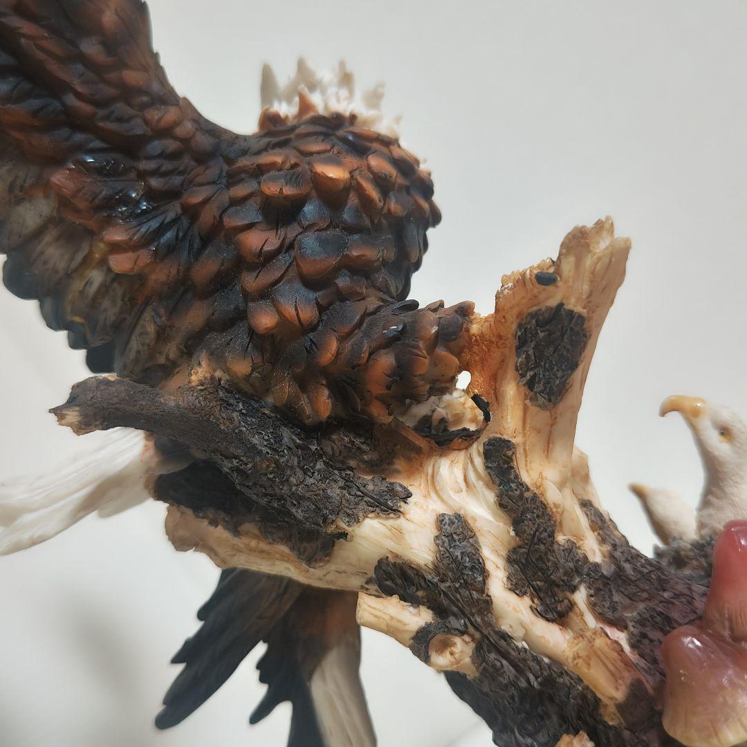 Bald Eagles フィギュリン 親子 ヒナ