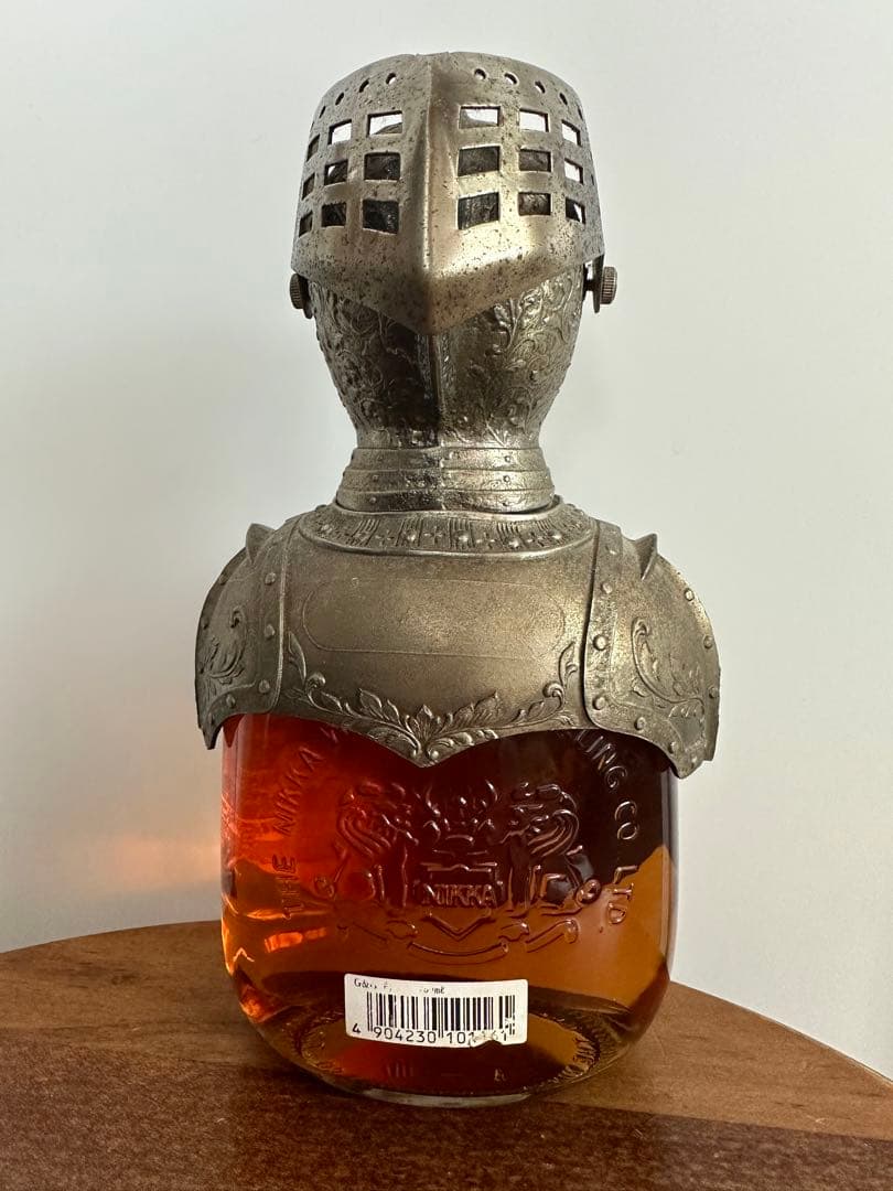 ニッカ ウィスキー G &G用ボトルキャップ、ボトルカバー　西洋 騎士