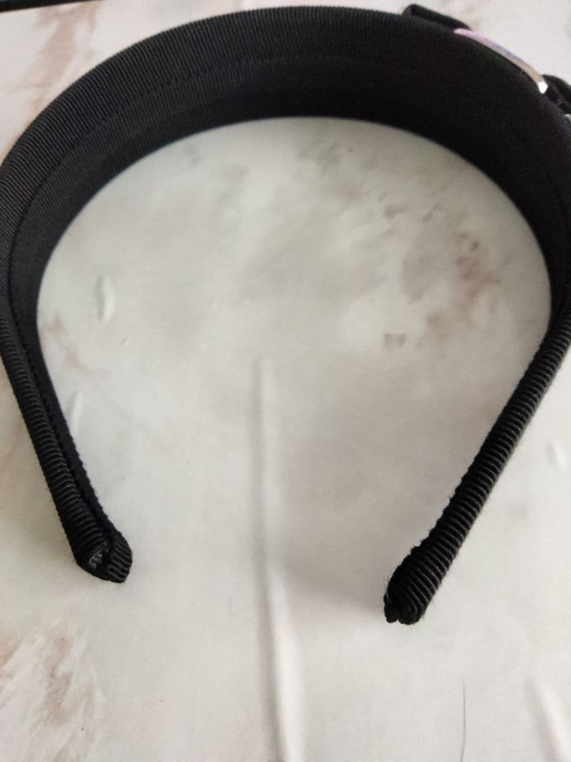 フェラガモ　カチューシャ　ビジュー　キラキラ